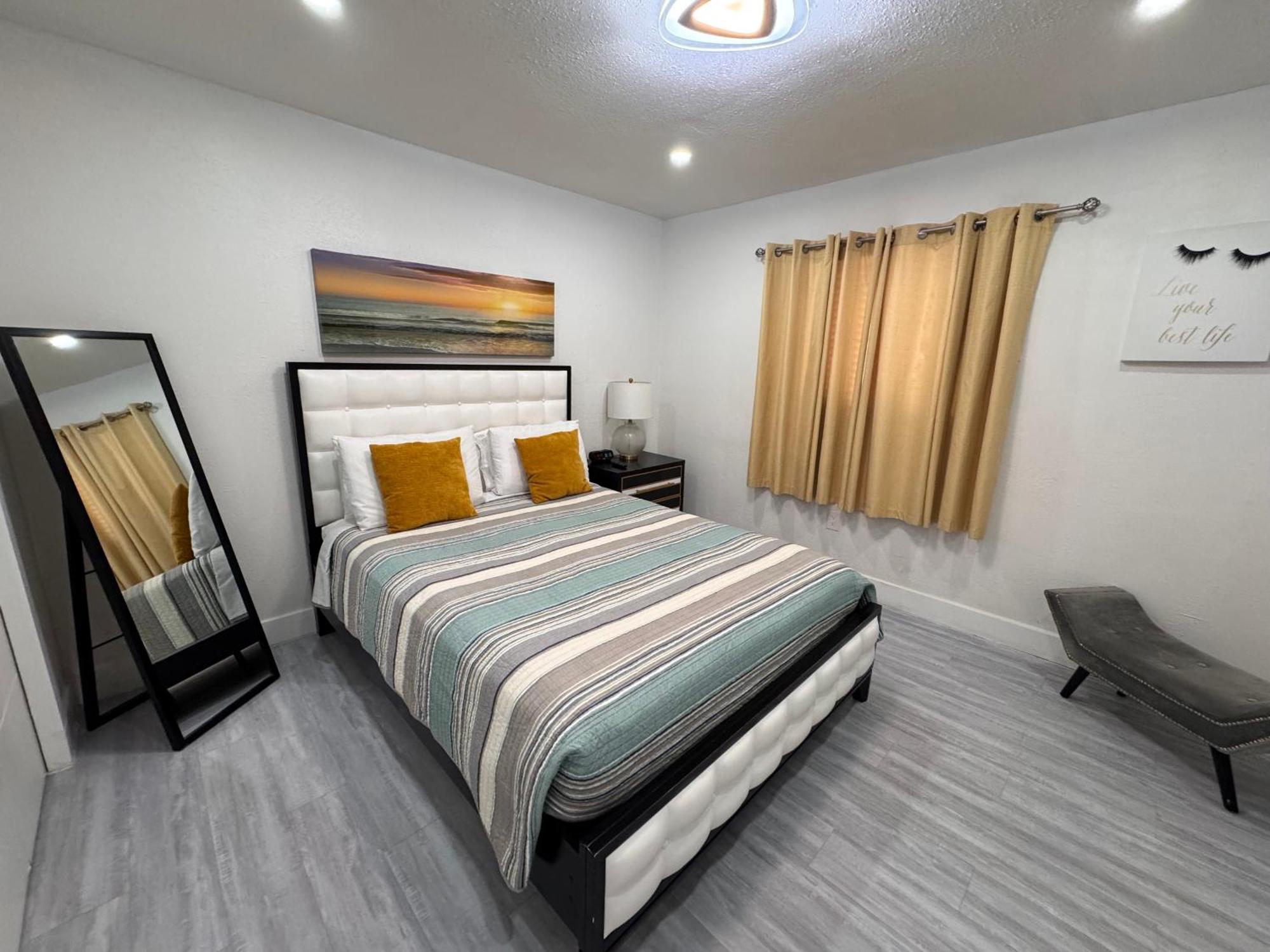 Apartment Stylish 2 Bedrooms By Airport Miami