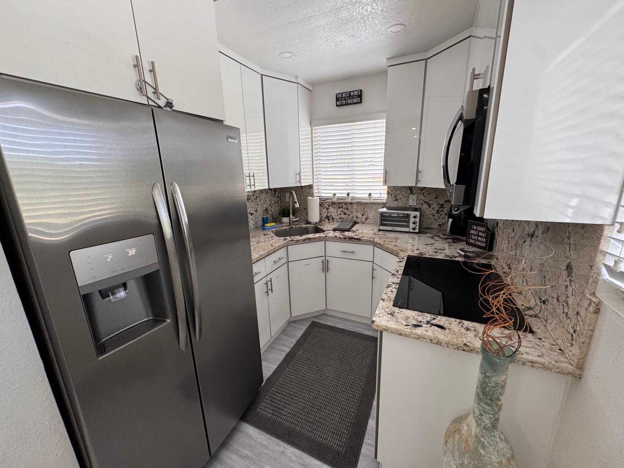 Stylish 2 Bedrooms By Airport
